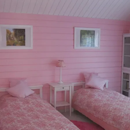 Holiday home With 2 Bedrooms *