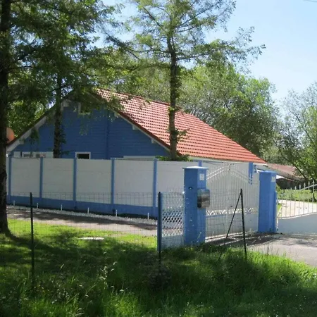 Holiday home With 2 Bedrooms